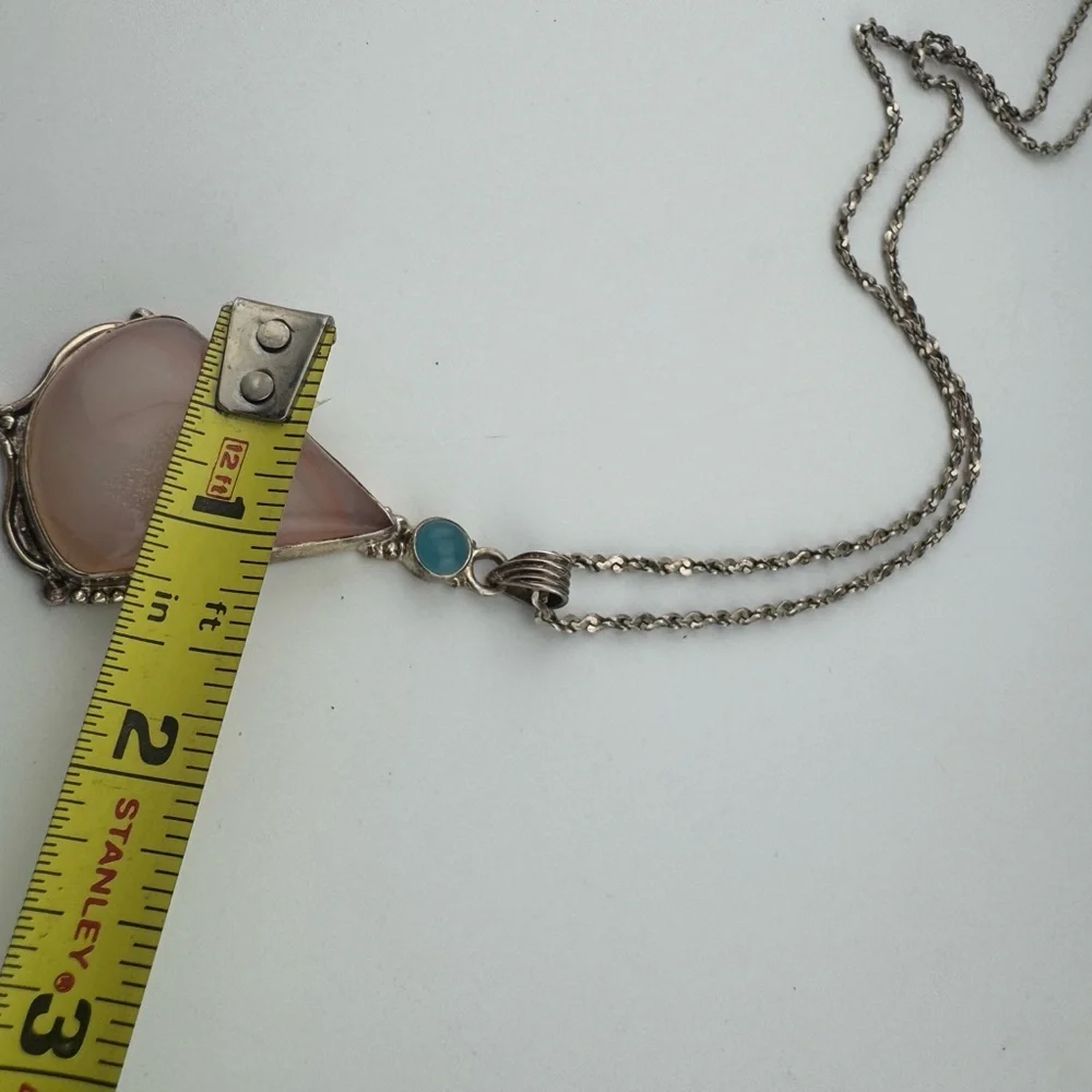 925 Sterling Silver this stunning